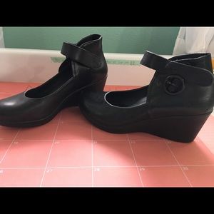 Dansko black leather mary jane shoes